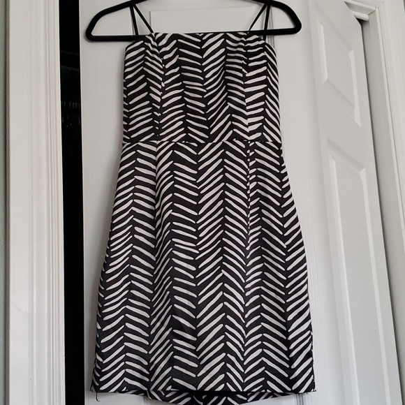 Nwot Bcbg strapless dress - Picture 3 of 7